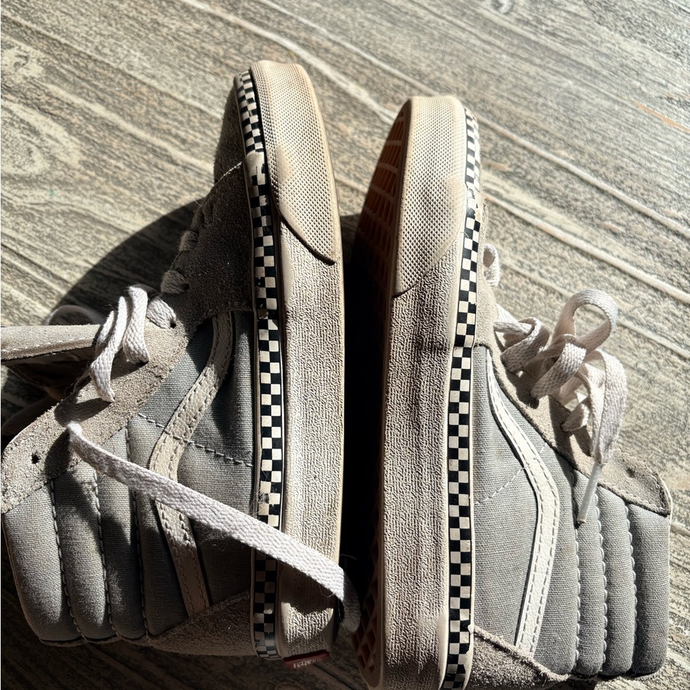 Vans Kids High-Top Sneakers in Gray